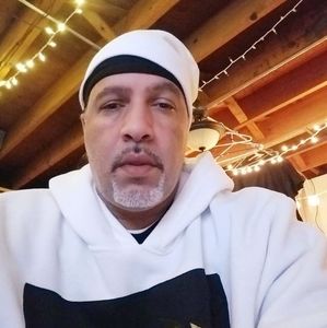 Meet your Posher, Derrick